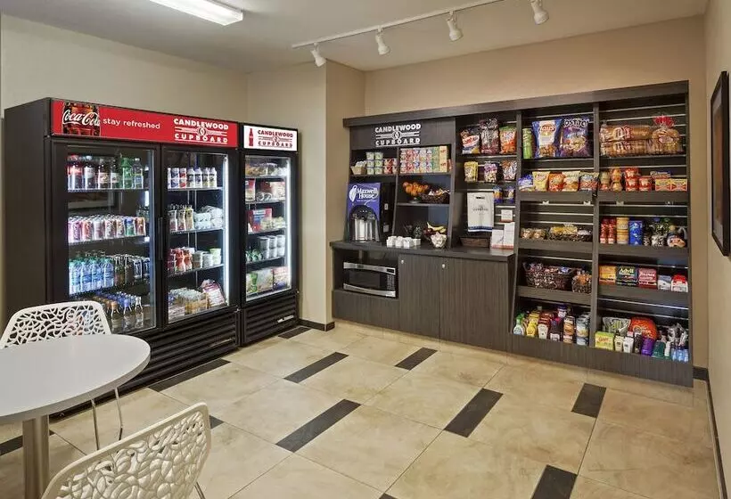 Hotelli Candlewood Suites Pueblo, An Ihg