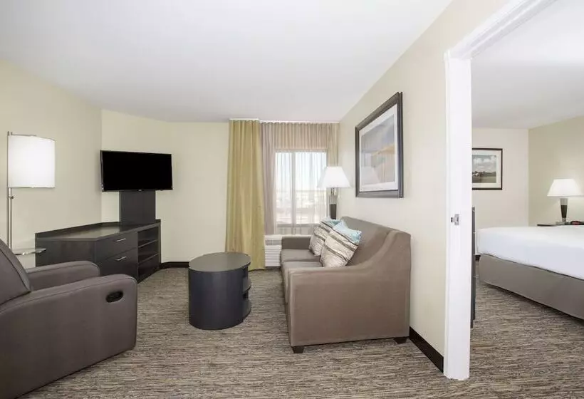 Hotelli Candlewood Suites Pueblo, An Ihg