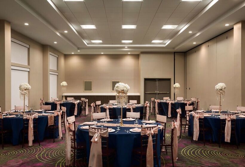 Отель Hilton Garden Inn Houstonbaytown