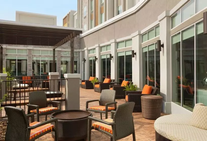ホテル Hilton Garden Inn Houstonbaytown