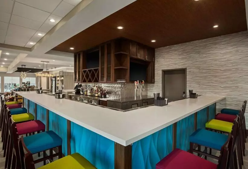 ホテル Hilton Garden Inn Houstonbaytown