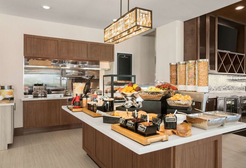 Отель Hilton Garden Inn Houstonbaytown