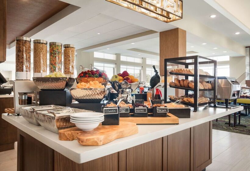 Отель Hilton Garden Inn Houstonbaytown