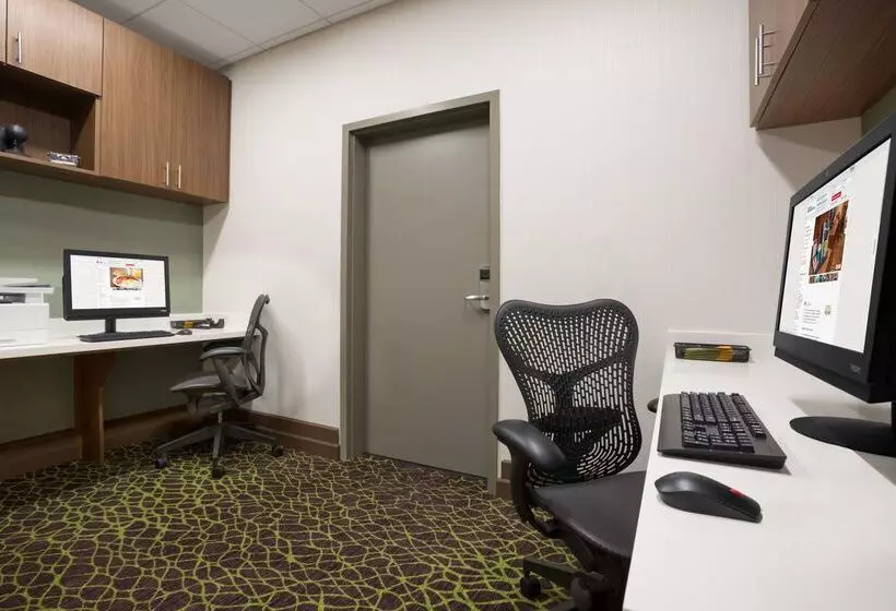 ホテル Hilton Garden Inn Houstonbaytown