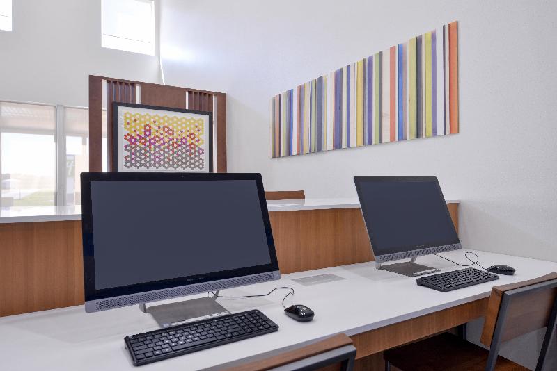 هتل Holiday Inn Express   Bethlehem, An Ihg