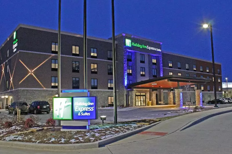 Hotelli Holiday Inn Express & Suites   St. Louis South   I 55, An Ihg