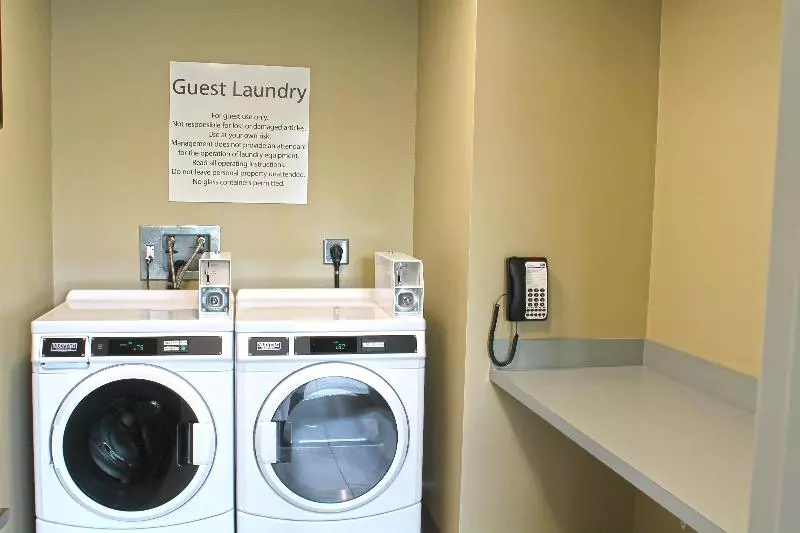 Hotelli Holiday Inn Express & Suites   St. Louis South   I 55, An Ihg