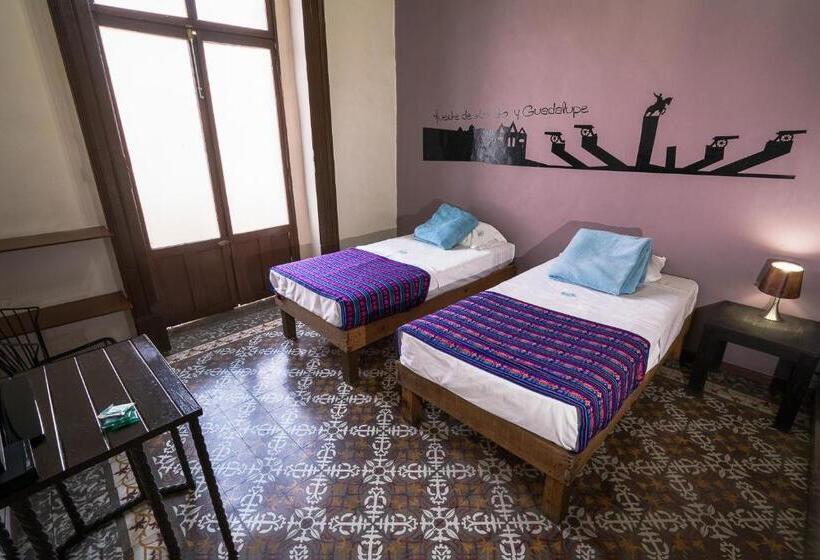 هتل Hostal Santo Domingo