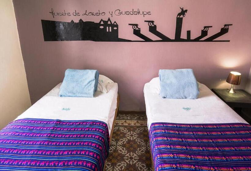 هتل Hostal Santo Domingo
