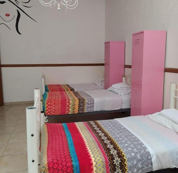 هتل Hostal Santo Domingo