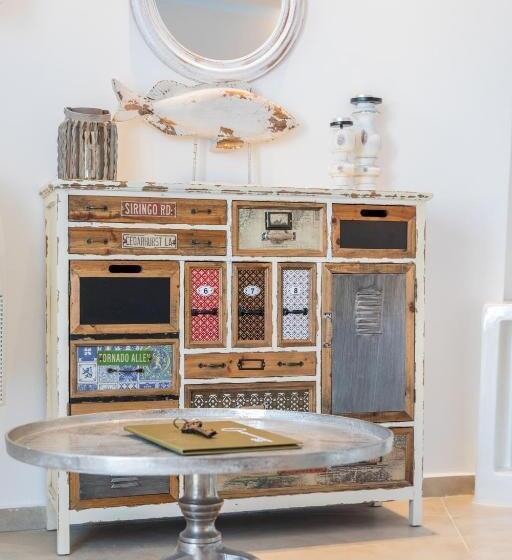 هتل Secret Legend Suites