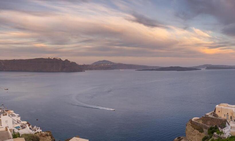 هتل Secret Legend Suites