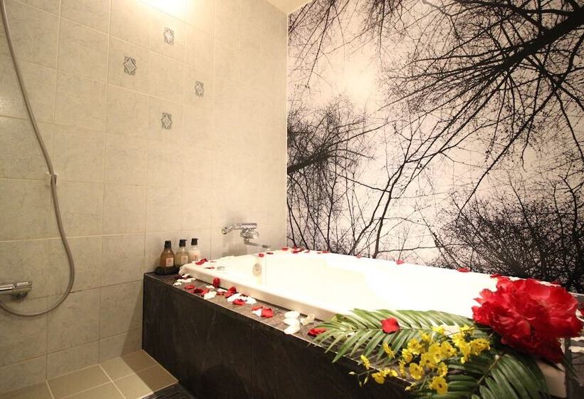 Hotel Shizku Adults Only