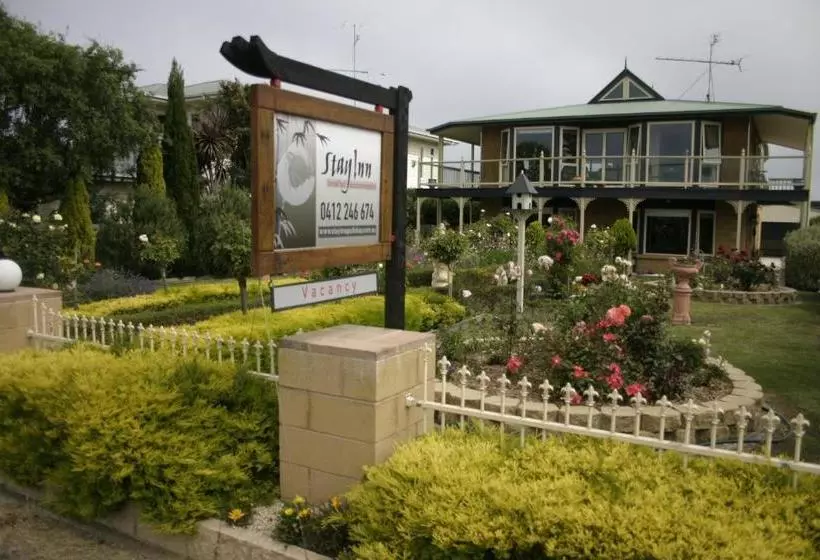 هتل Stay Inn