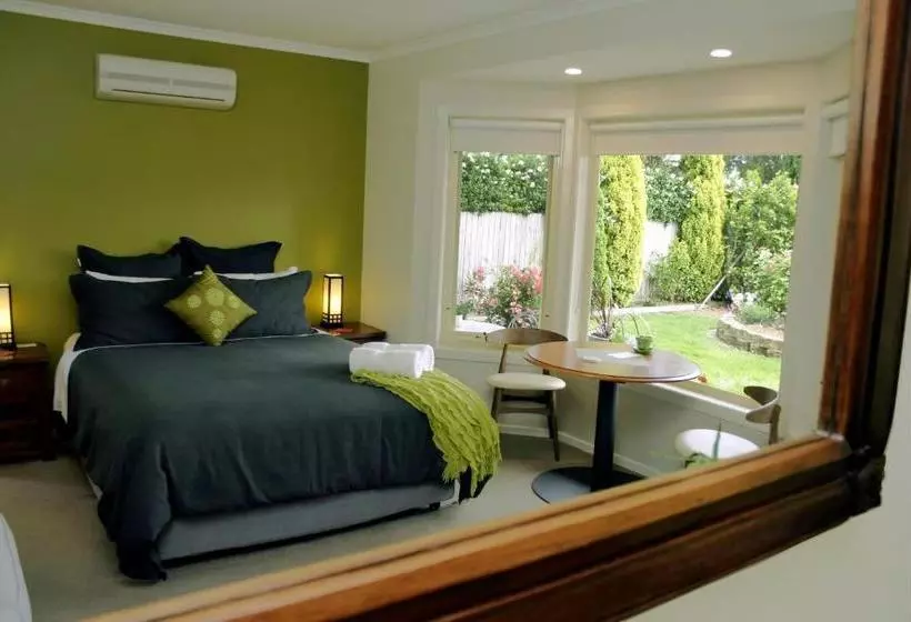 هتل Stay Inn