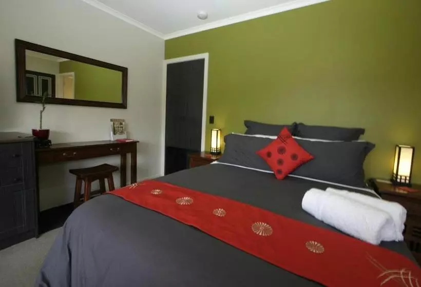هتل Stay Inn