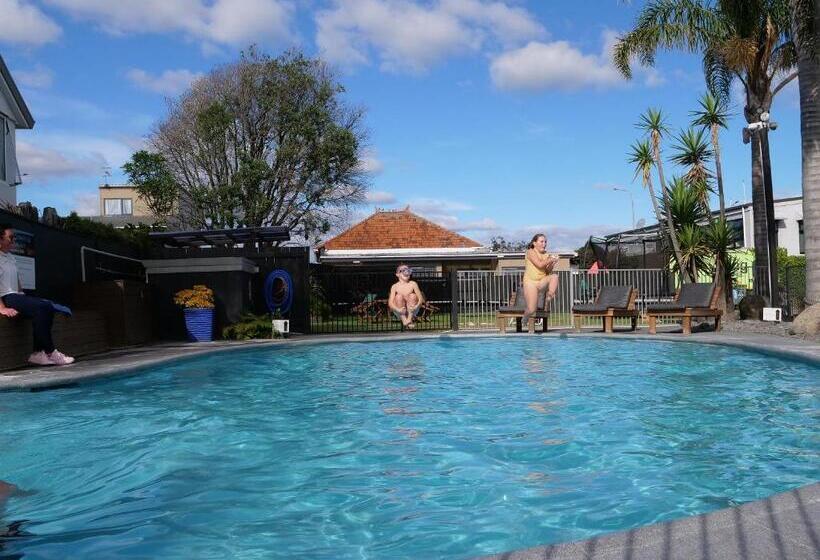 모텔 Aura Accommodation