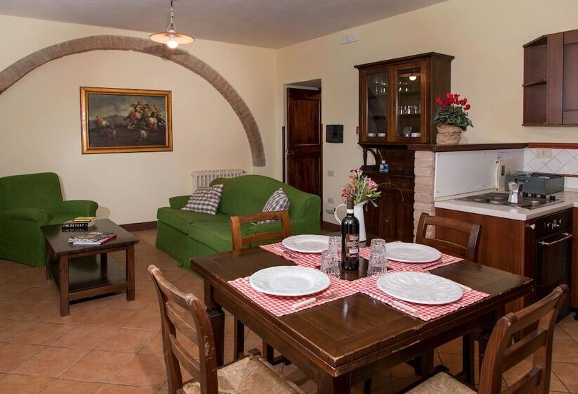 Poggiovalle Tenuta Italiana