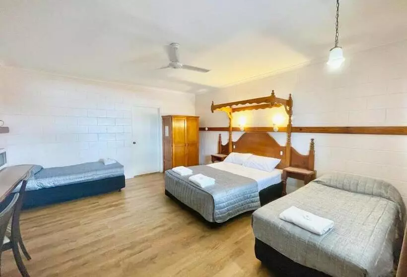 Yongala Lodge By The Strand