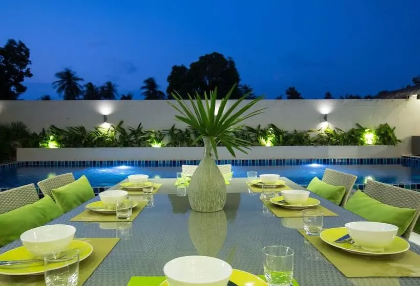 Beachside Villa Mojito