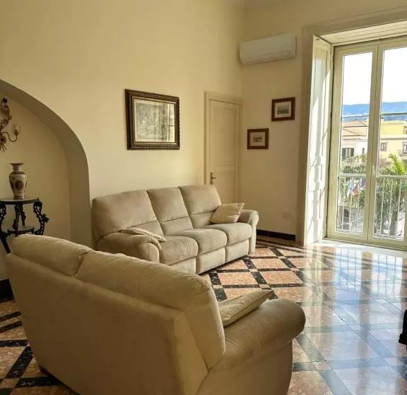هتل B&b Maison D'art