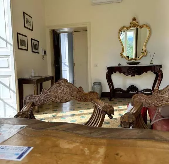 هتل B&b Maison D'art