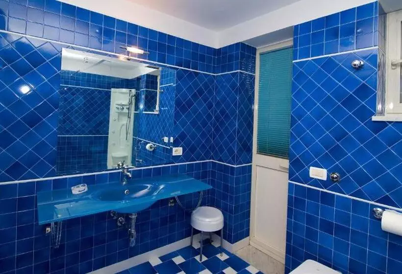 هتل B&b Maison D'art