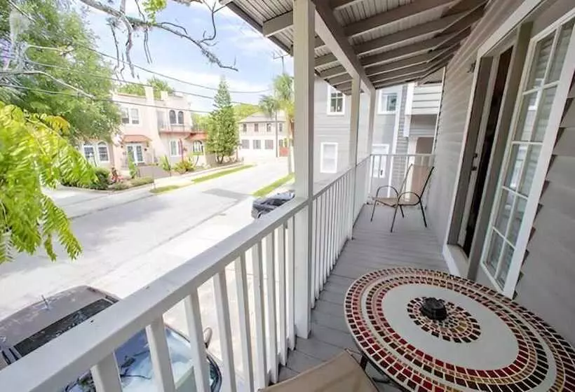 Hotelli Carriage Way Centennial House   Adult Only  Saint Augustine