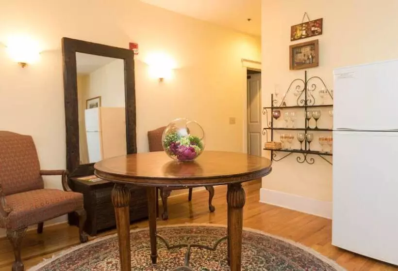 Hotelli Carriage Way Centennial House   Adult Only  Saint Augustine