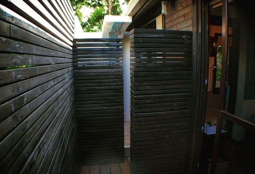 Отель Pur Boutique Cabanas