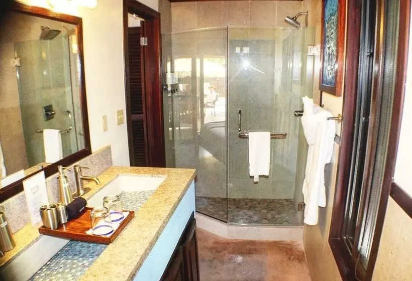 هتل Pur Boutique Cabanas