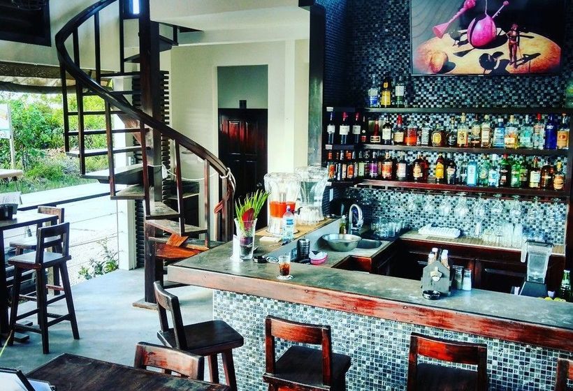 Отель Pur Boutique Cabanas