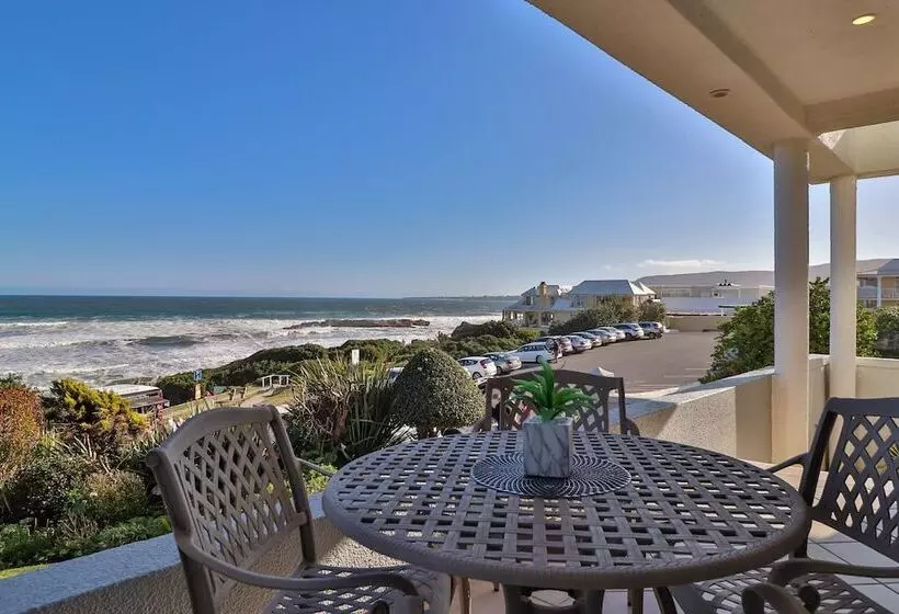 Hotel Hermanus Beachfront Lodge   Solar Power