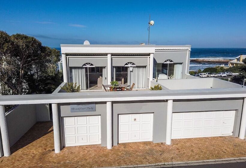 בית מלון כפרי Hermanus Beachfront Lodge   Solar Power