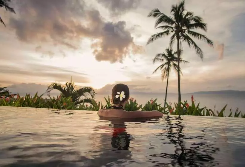 Hotelli Raiwasa Grand Villa