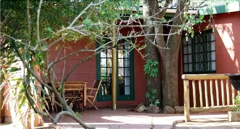 Hotelli Sand Forest Lodge