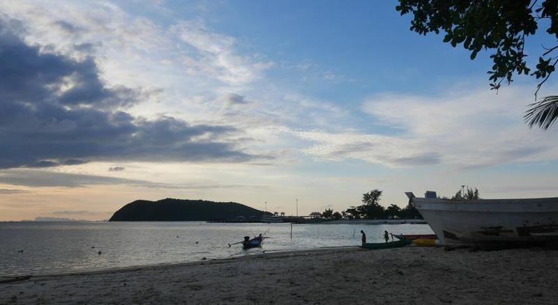 בית מלון כפרי The Pier Koh Phangan