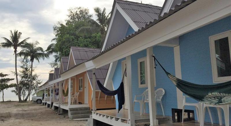 בית מלון כפרי The Pier Koh Phangan