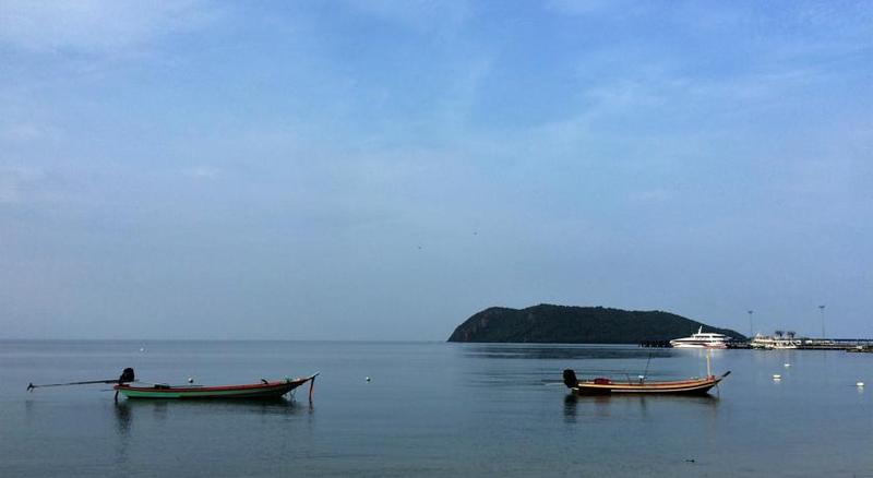 בית מלון כפרי The Pier Koh Phangan