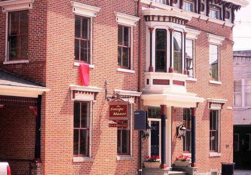 فندق The Swope Manor Bed & Breakfast