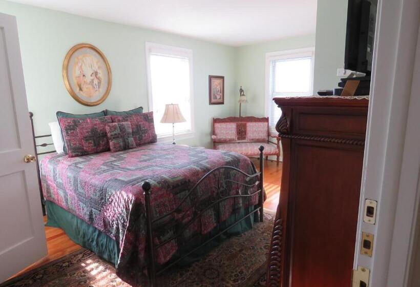 فندق The Swope Manor Bed & Breakfast