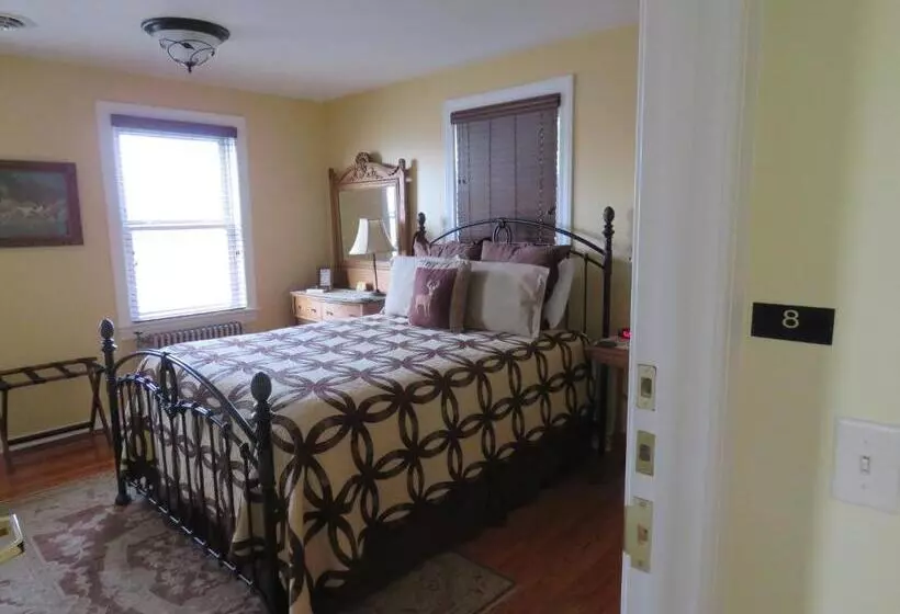 ホテル The Swope Manor Bed & Breakfast