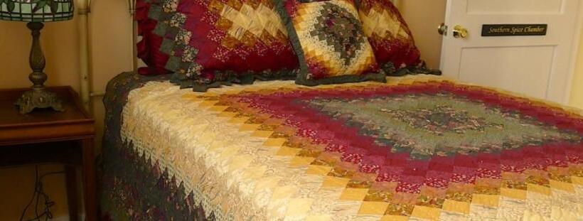 فندق The Swope Manor Bed & Breakfast