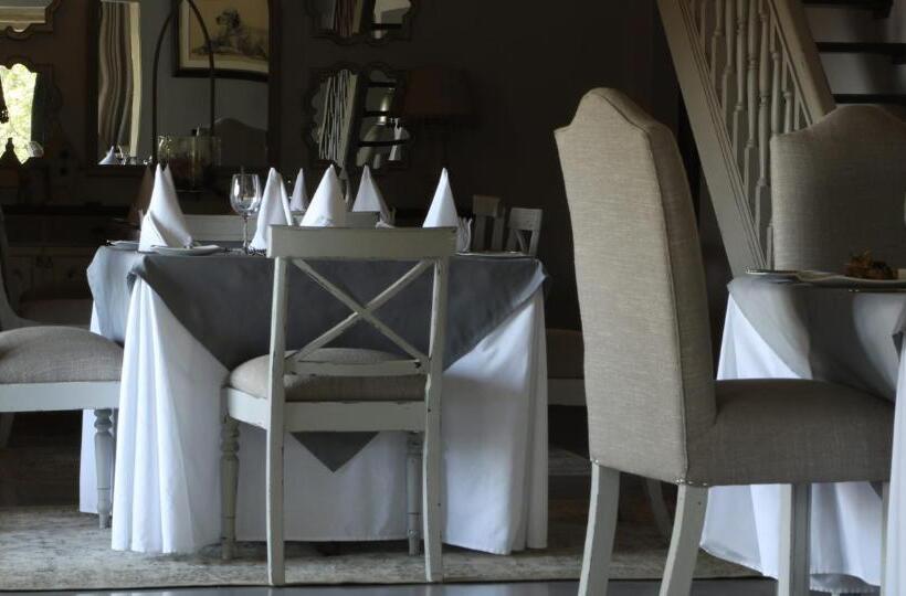 فندق Toadbury Hall Country