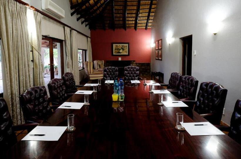 فندق Toadbury Hall Country