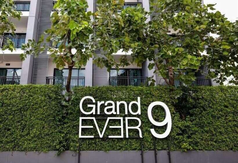ホテル We Grand Ever 9