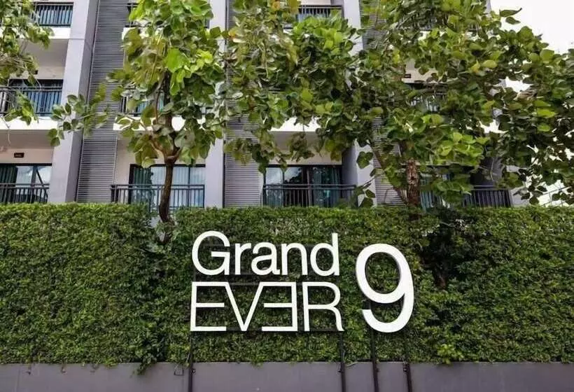 هتل We Grand Ever 9