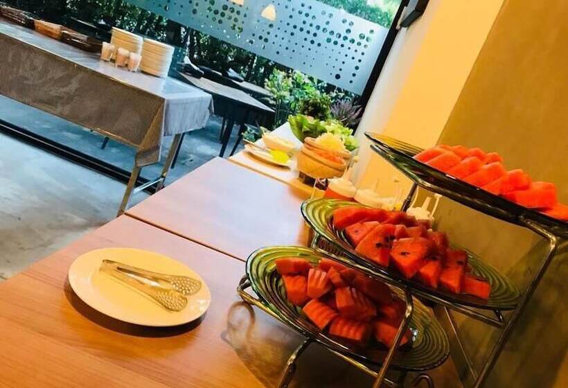 ホテル We Grand Ever 9