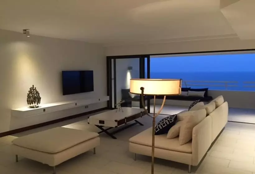 Hotelli Yambay Hua Hin