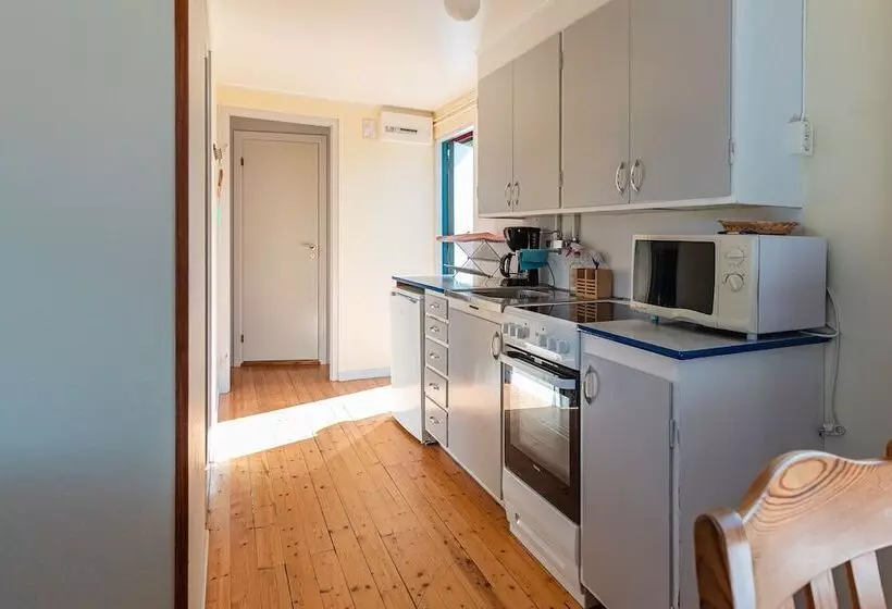 Lickershamns Semesterby